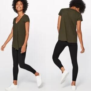 Lululemon Knot A Problem Tee 6 Green Short Sleeve V-Neck Activewear